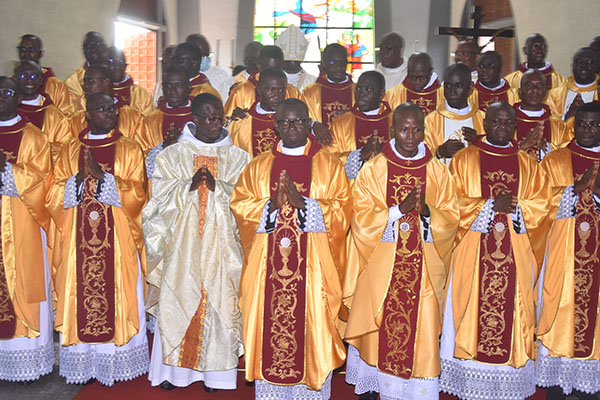 ORDINATION PRESBYTERALE A LA CATHEDRALE SAINT ABIDJAN