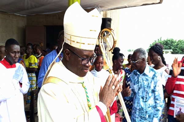 Côte d’Ivoire: Mgr Ahiwa, nouvel archevêque de Bouaké, inaugure officiellement sa mission